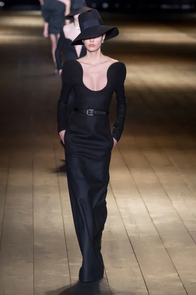 Look 53